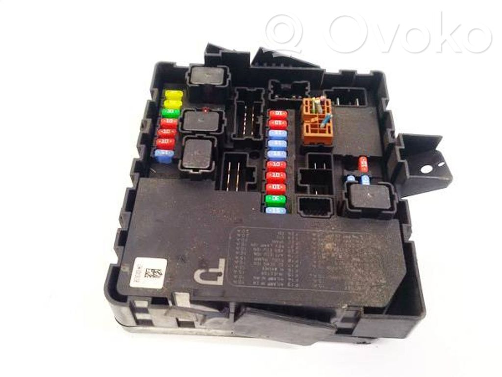 Nissan Pathfinder R51 Fuse box set 