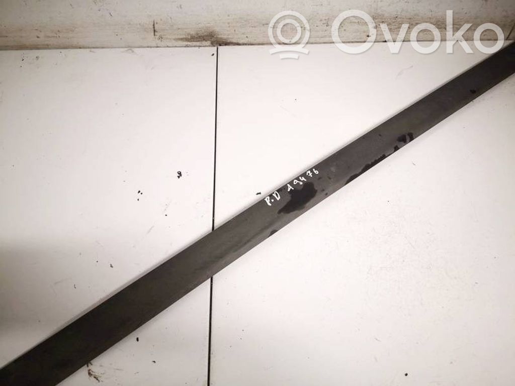 Opel Astra G Moulure de porte avant 