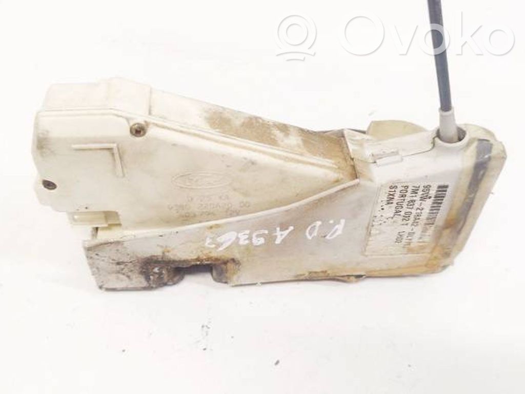 Seat Alhambra (Mk1) Front door lock 