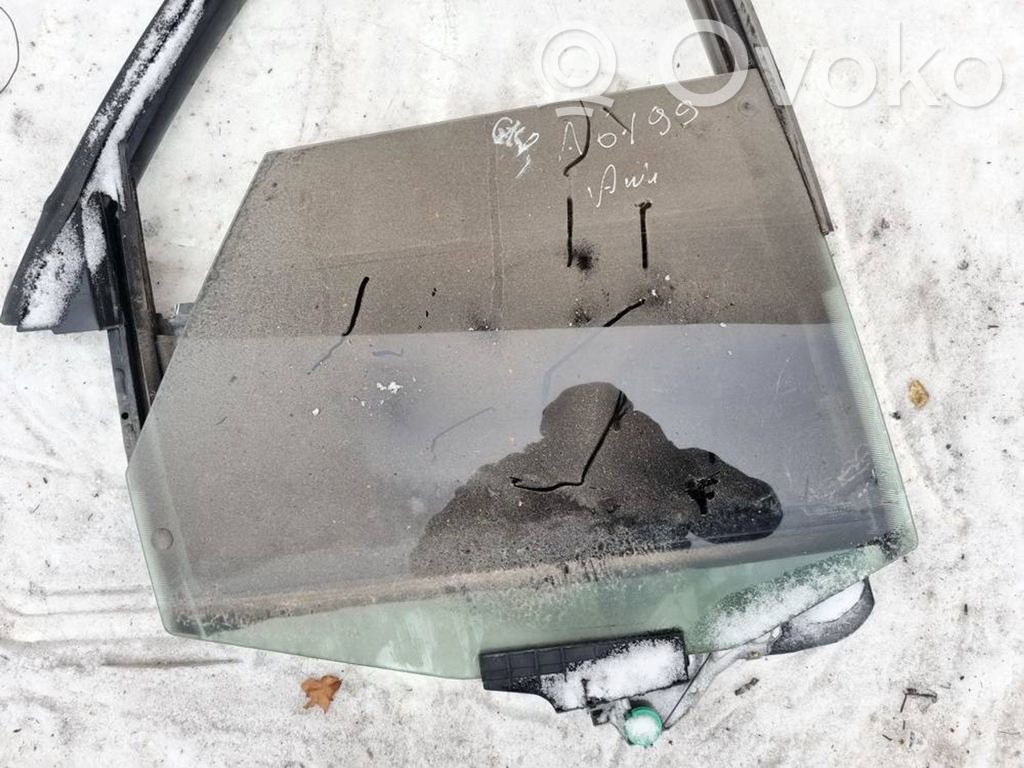 Audi 80 90 S2 B4 Geam ușă spate 