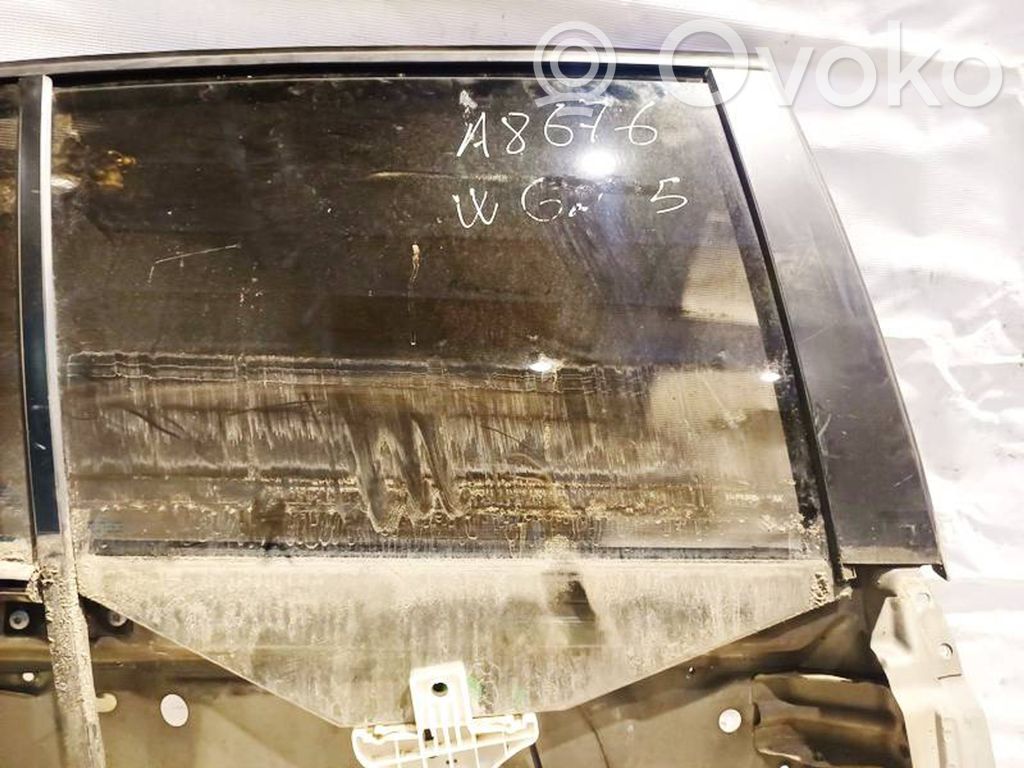 Volkswagen Golf V Geam ușă spate