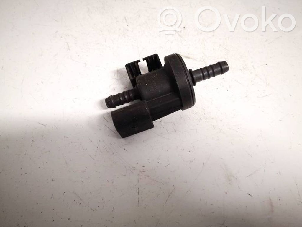Válvula de vacío (Usadas)   06E906517,06E906517
