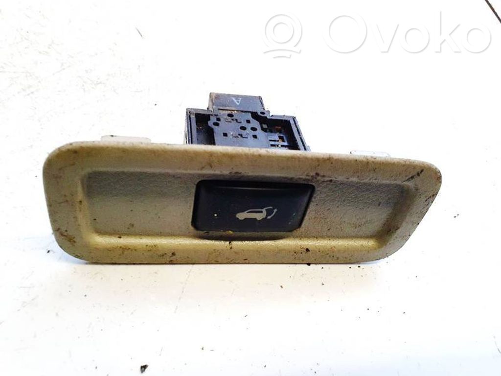 Nissan Murano Z51 Interruptor para abrir la puerta trasera