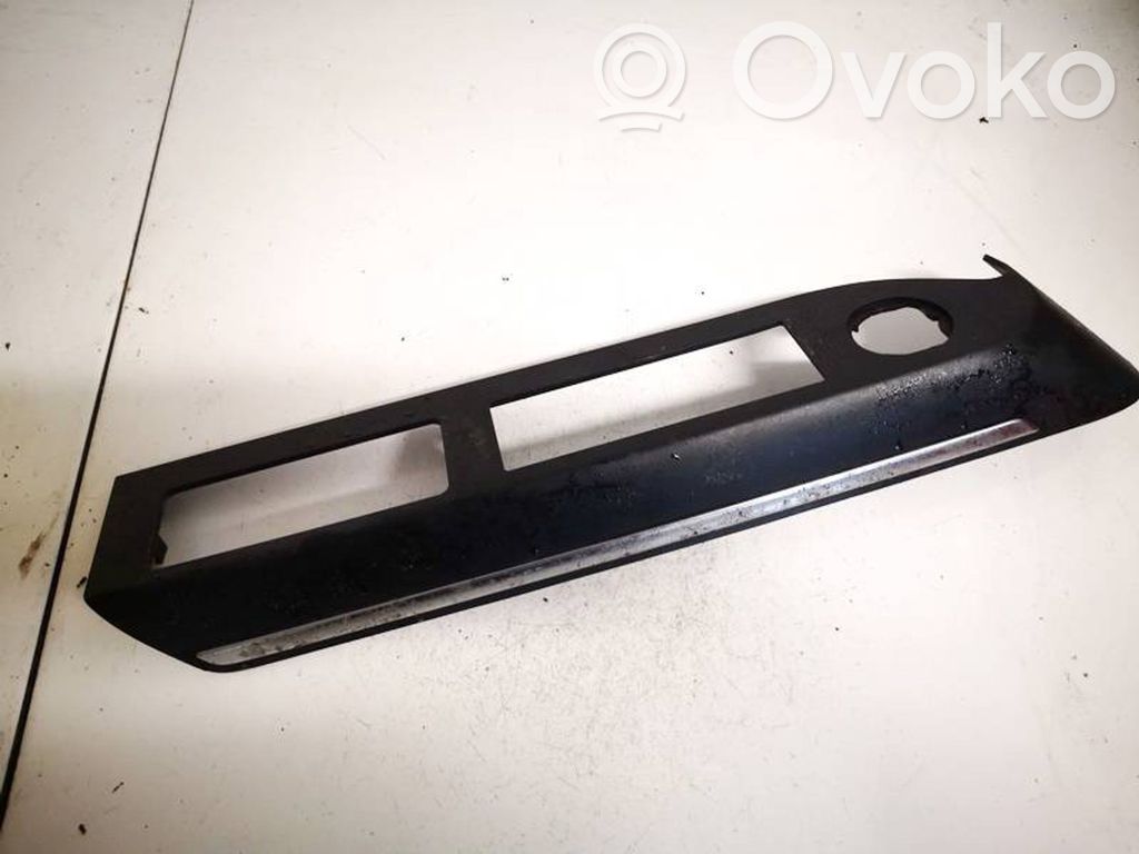 Front door window switch trim   L0164829,L0164829