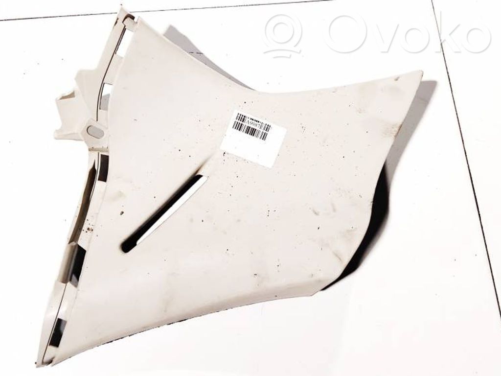 Mazda 2 Kita salono detalė 