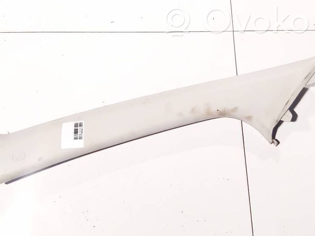 Mazda 2 Kita salono detalė 