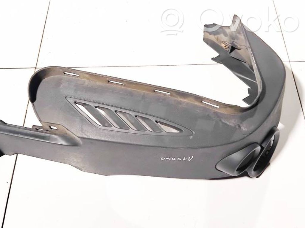 Mitsubishi Colt Kita salono detalė 