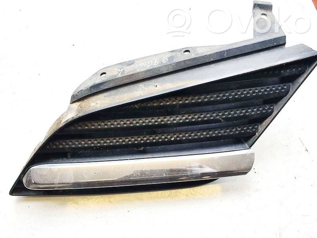 Rejilla delantera   62330AU300,62330AU300