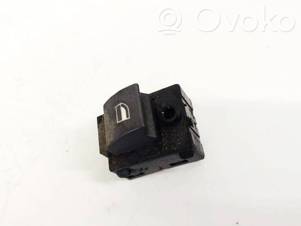 Interrupteur commade lève-vitre   8379597,8379597