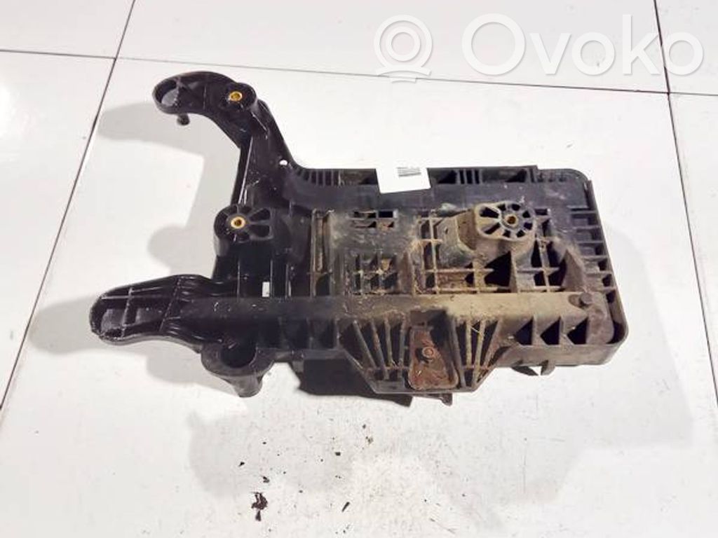 Bridă fixare baterie   1K0915333C,1K0915333C