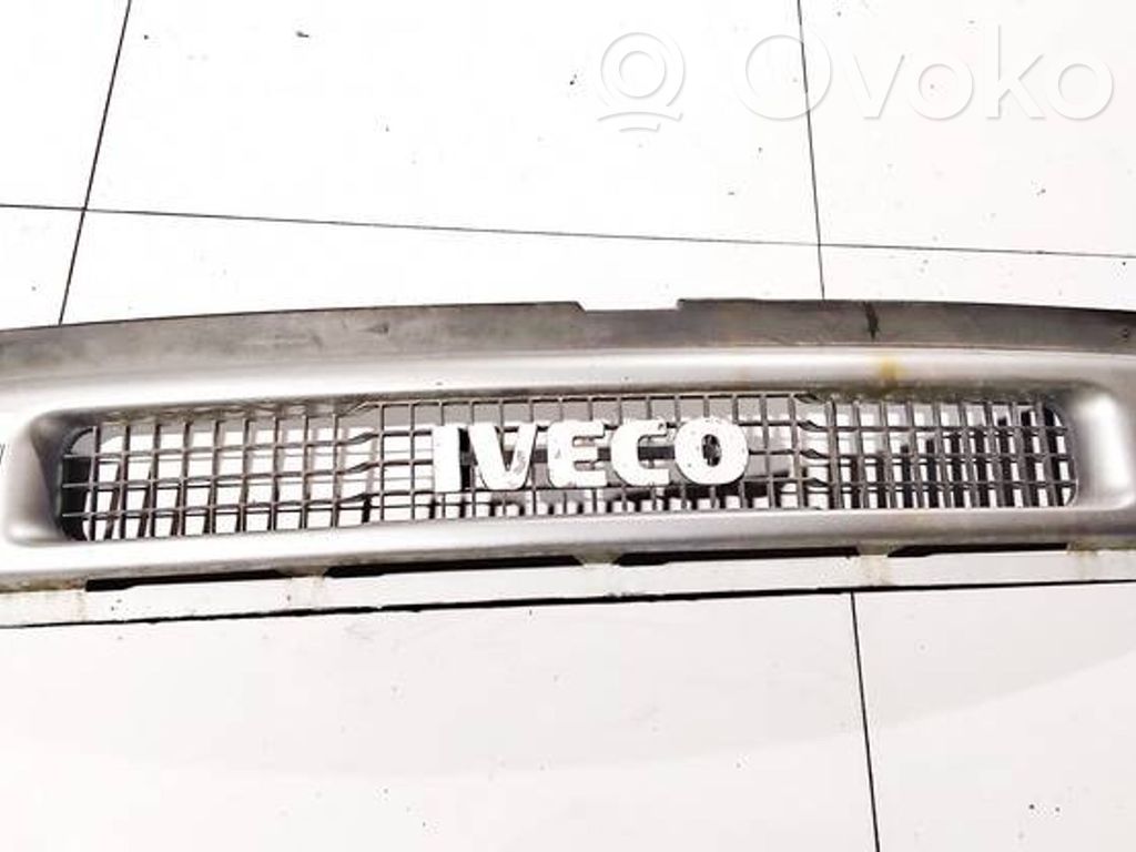 Iveco Daily 40.8 Etusäleikkö 