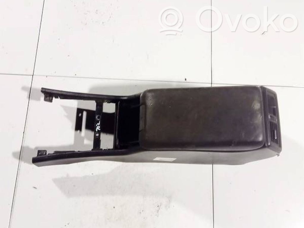 Mercedes-Benz E W210 Reposabrazos 