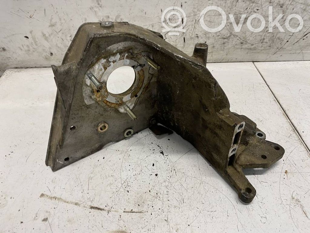 Mazda 323 F Engine mounting bracket 