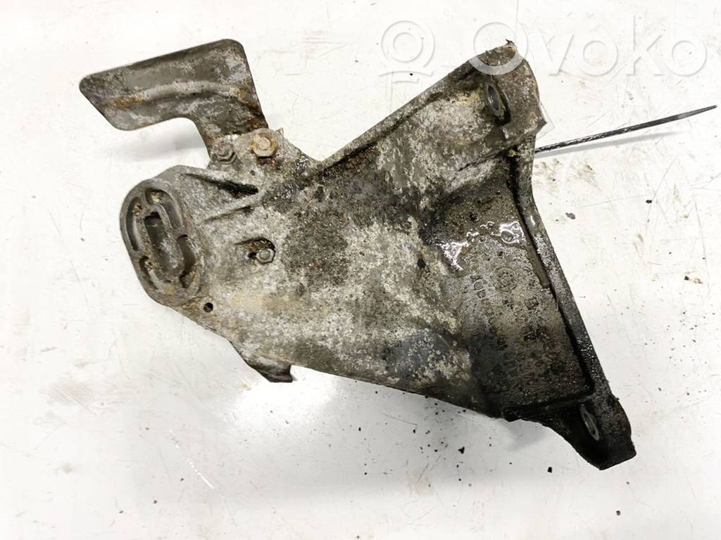 Engine mounting bracket   4A0199312,810820,4A0199312,810820