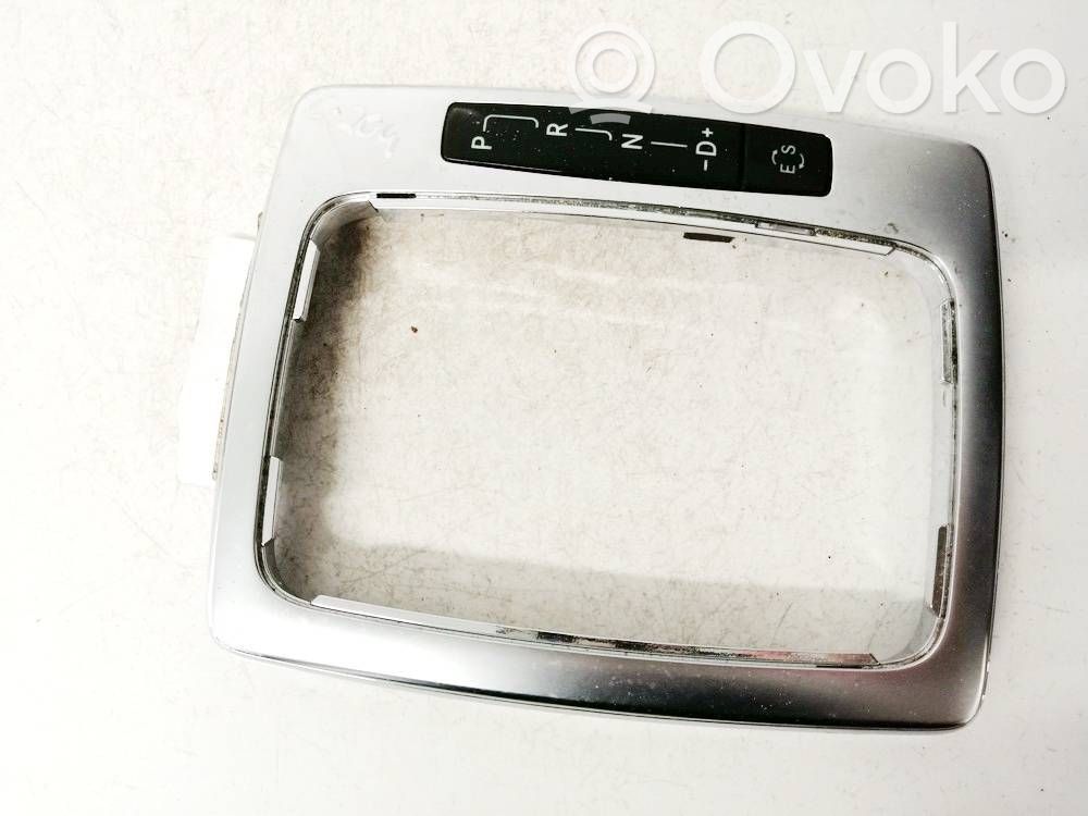 Mercedes-Benz C AMG W204 Rivestimento in plastica cornice della leva del cambio