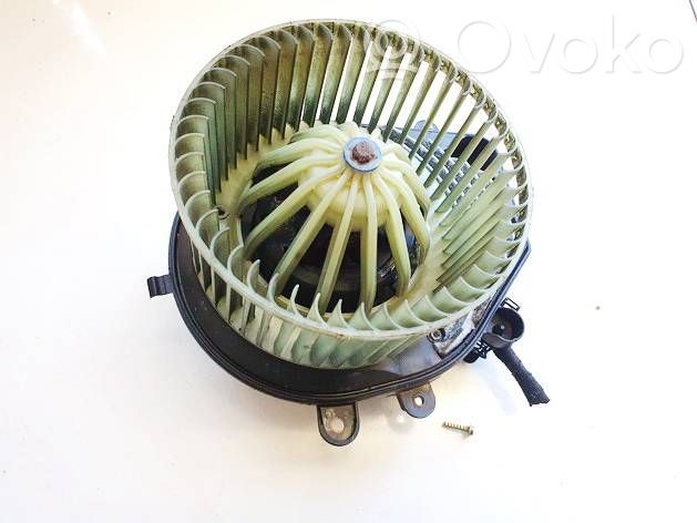 Volkswagen PASSAT B5.5 Ventola riscaldamento/ventilatore abitacolo
