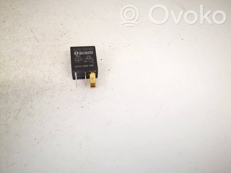 Audi A4 S4 B7 8E 8H Muu rele 