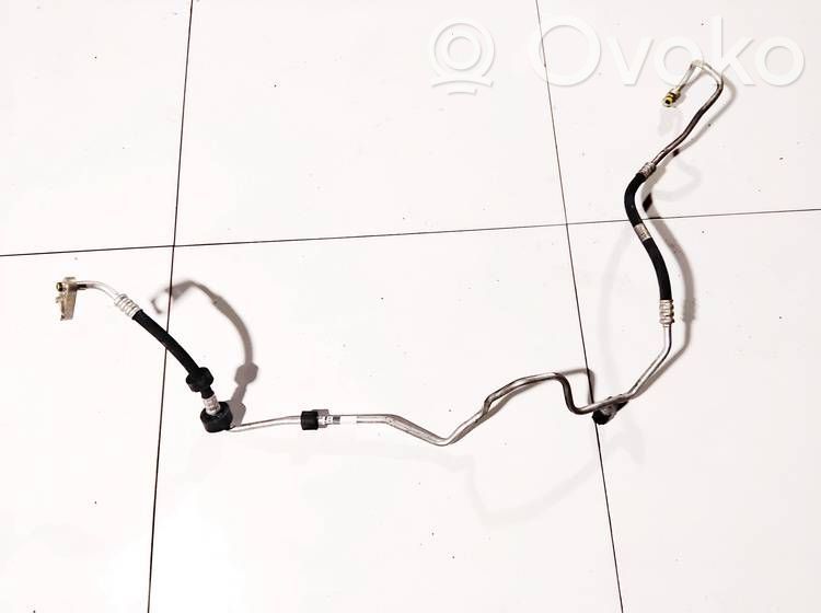 Mercedes-Benz C AMG W204 Tubo flessibile aria condizionata (A/C) 