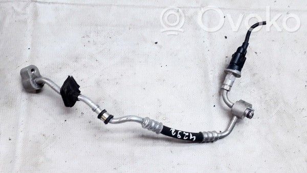 Volkswagen Touareg I Tubo flessibile aria condizionata (A/C) 