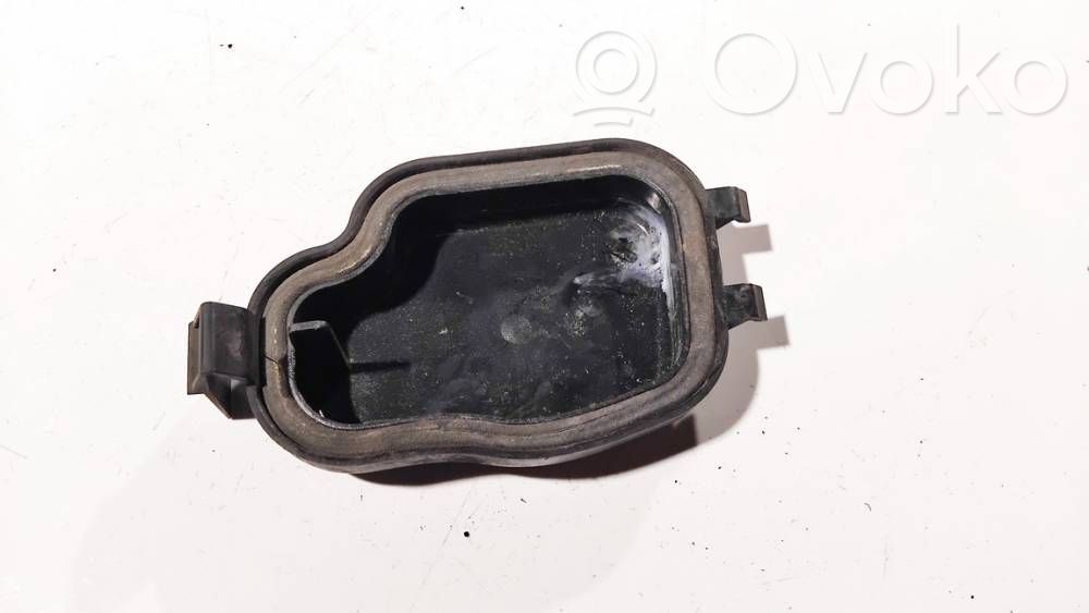 Volvo S70  V70  V70 XC Osłona żarówki lampy przedniej 
