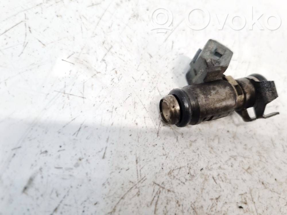 Renault Megane I Inyector de combustible 