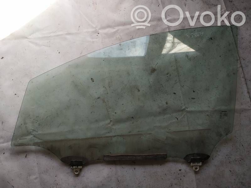 Toyota Corolla Verso AR10 Luna de la puerta delantera cuatro puertas