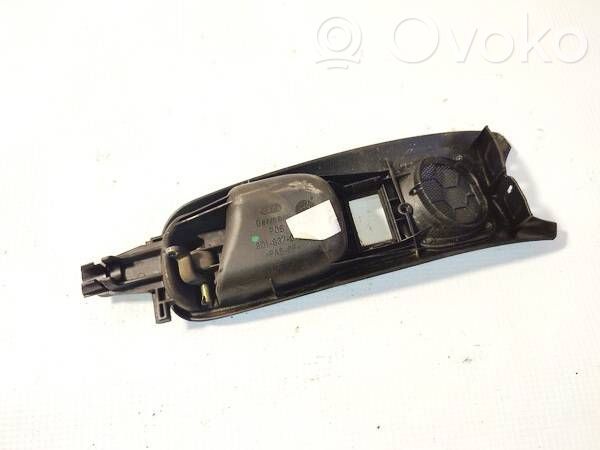 Manecilla interna puerta delantera   8D1837019,8D1837019