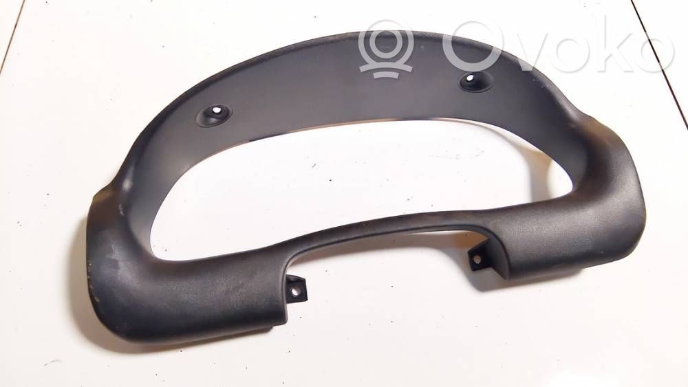 Opel Astra F Instrumentu paneļa dekoratīvā apdare 