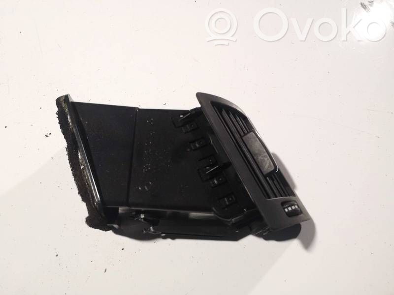 Mercedes-Benz A W169 Grilă ventilație centrală 