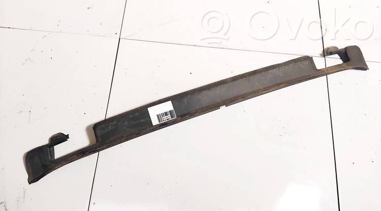 Volkswagen PASSAT B6 Uchwyt / Mocowanie zderzaka tylnego 