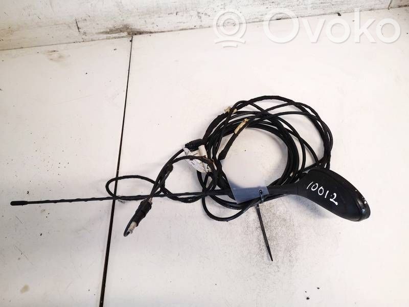Peugeot 207 GPS-pystyantenni 