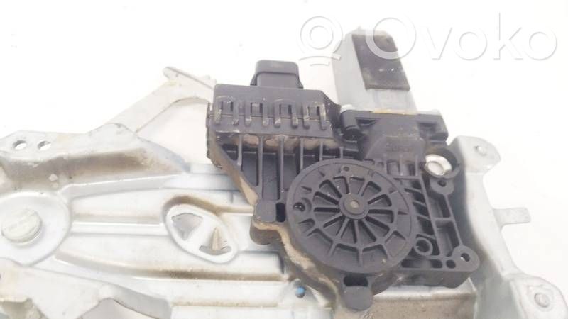 Opel Astra H Motorino alzacristalli della portiera anteriore 