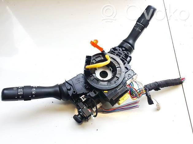 Toyota Avensis T270 Leva/interruttore dell’indicatore di direzione e tergicristallo 