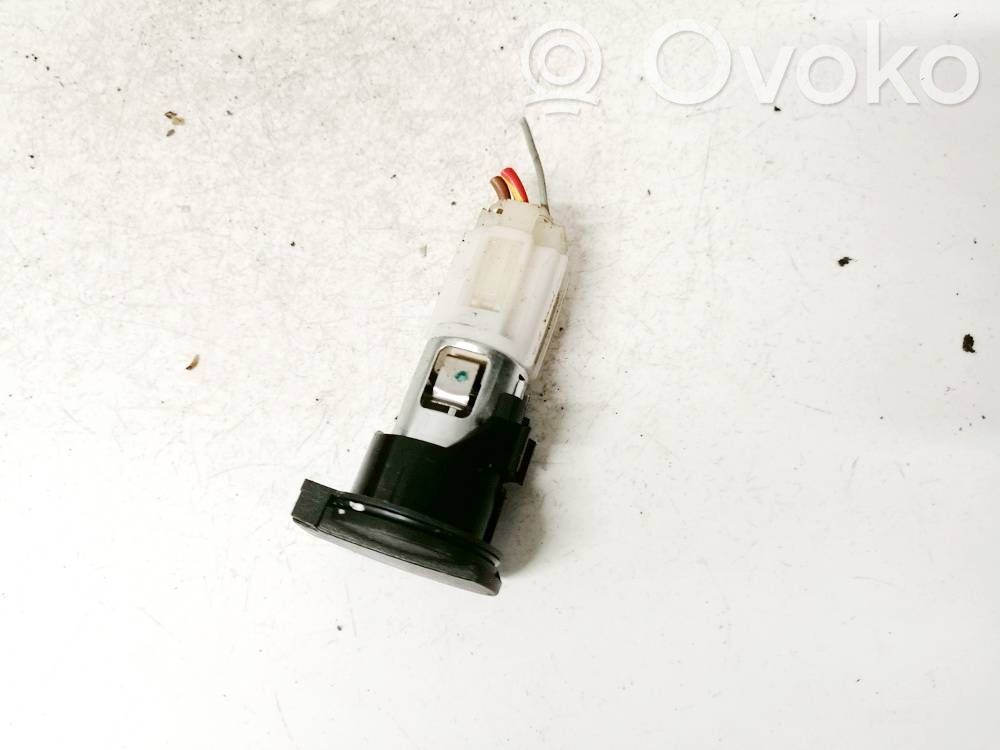 Audi A4 S4 B8 8K Zigarettenanzünder