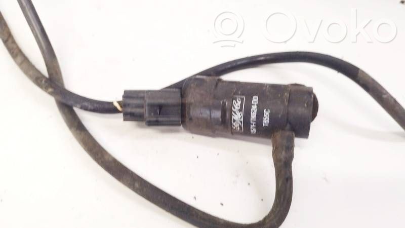 Volvo S40 Pompe de lave-glace de pare-brise
