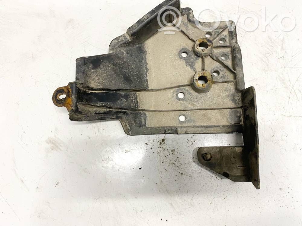 Toyota Auris 150 Unterfahrschutz Unterbodenschutz Motor 