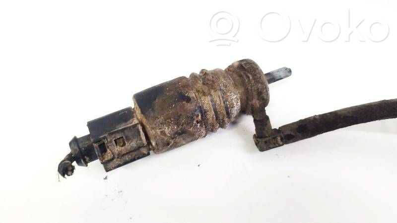 Mercedes-Benz C W203 Windscreen/windshield washer pump 
