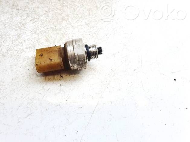 Tesla Model Y Air conditioning (A/C) pressure sensor 