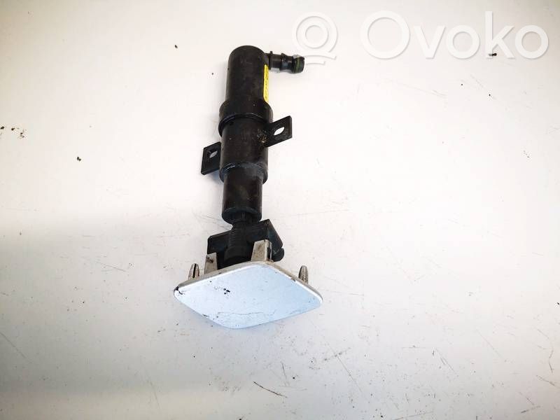 Volkswagen PASSAT B6 Ugello a spruzzo lavavetri per faro 