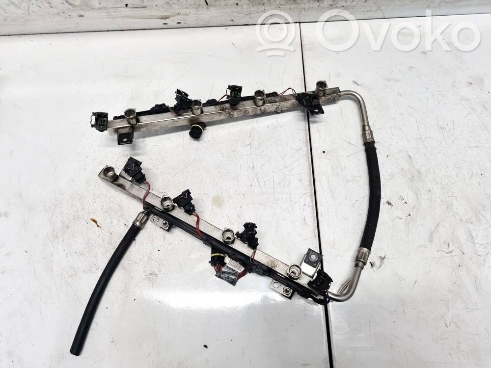 BMW 7 E65 E66 Rampă alimentare injectoare 