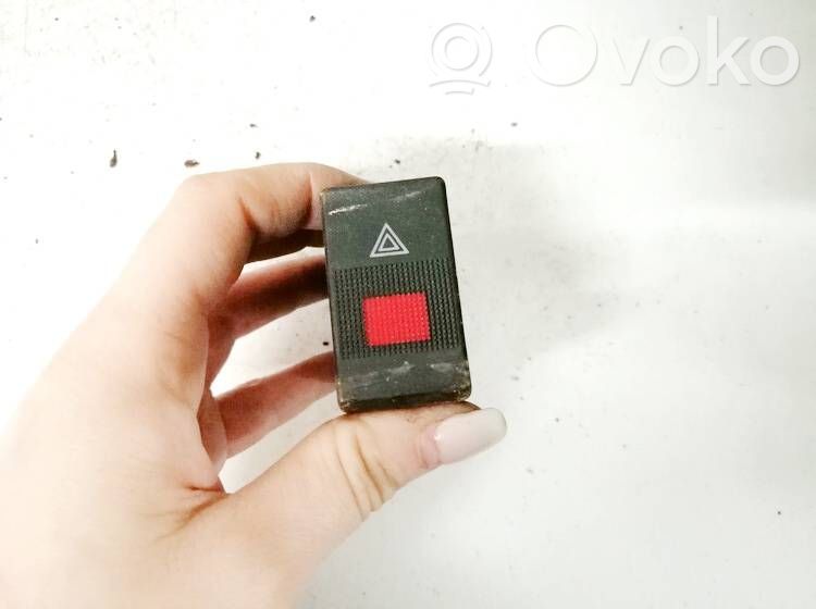Audi A6 S6 C4 4A Interruttore luci di emergenza