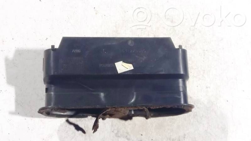 Citroen Xsara Picasso Dysze / Kratki środkowego nawiewu deski rozdzielczej 
