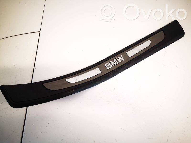 BMW 7 E65 E66 Moldura protectora del borde trasero 