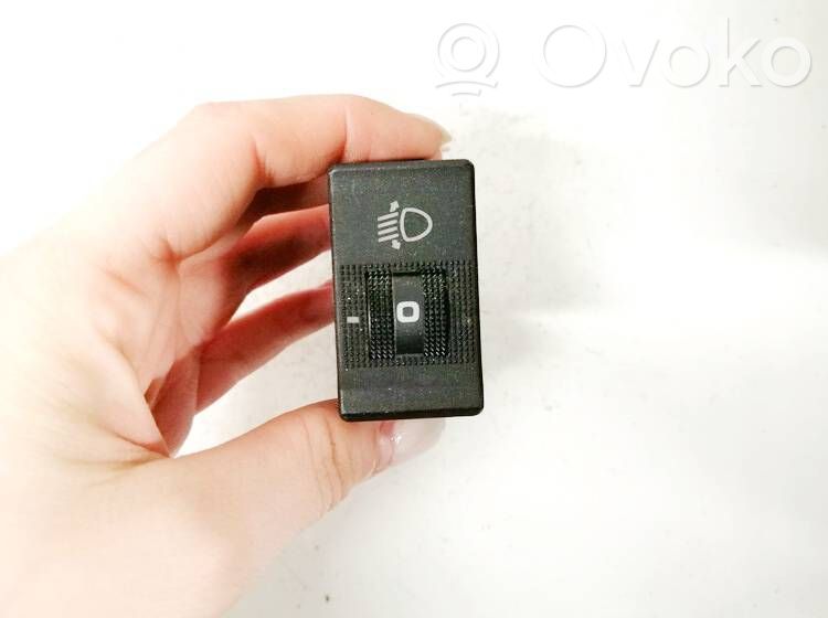 Bouton commande réglage hauteur de phares   4A0941301A,4A0941301A