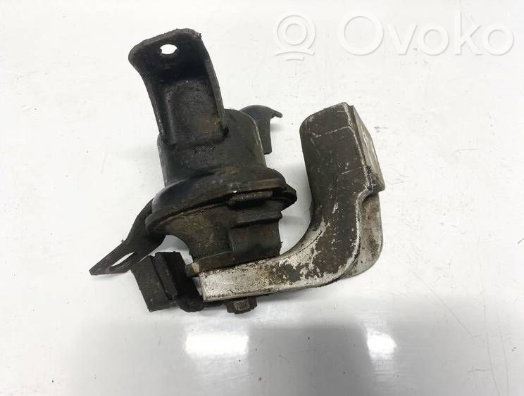 Mitsubishi Outlander Engine mount bracket 