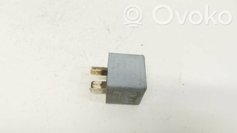 Audi A4 S4 B5 8D Alte relee