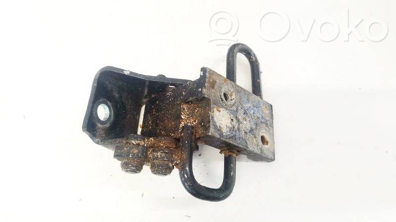 Audi A6 S6 C6 4F Cerniera inferiore della portiera posteriore