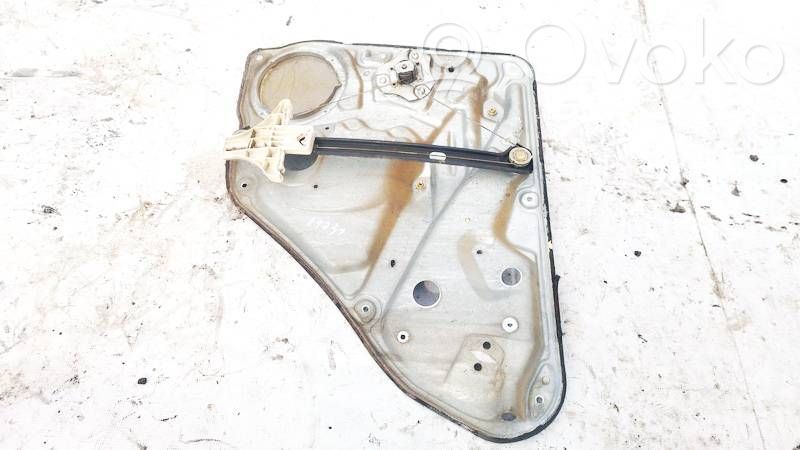 Volkswagen PASSAT B5 Regulador con motor de la ventanilla de la puerta corredera 