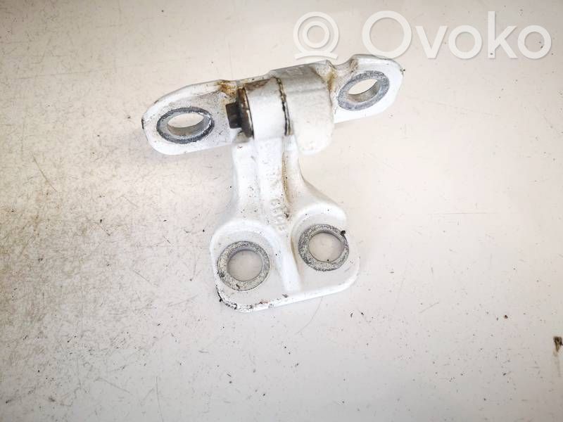Land Rover Discovery Sport Cerniera inferiore della portiera posteriore