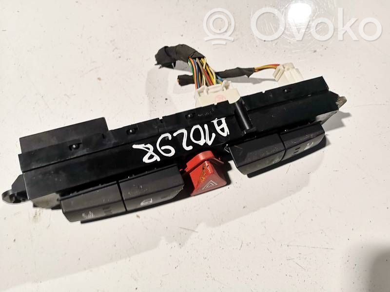 Botón interruptor de luz de peligro   937001H000,2020063021,937001H000,937001H000